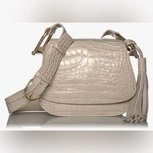 Vince Camuto leather purse in Seashell